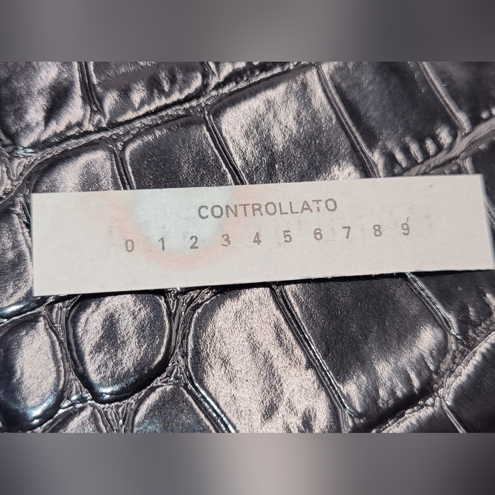 BALENCIAGA B DOT Wallet On Chain - Picture 6 of 10